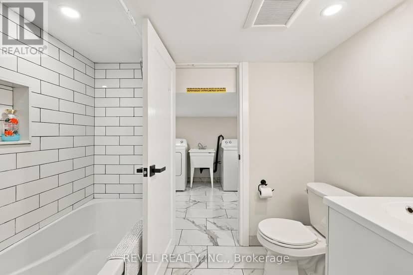 97 Narbonne Crescent — photo 37 of 40