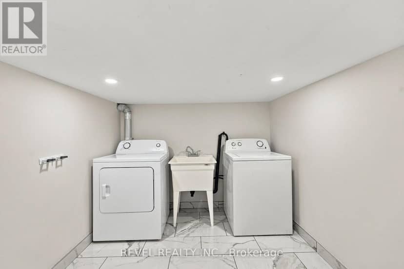 97 Narbonne Crescent — photo 38 of 40