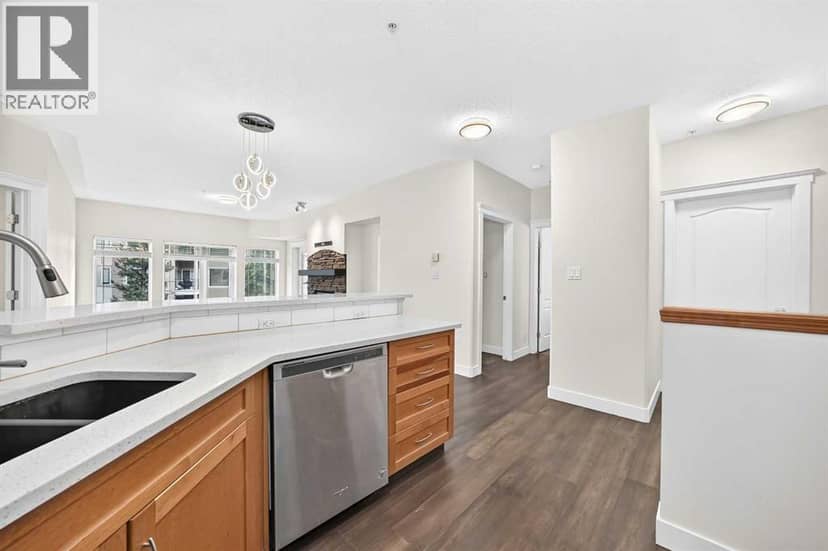 437, 10 Discovery Ridge Close SW — photo 11 of 36