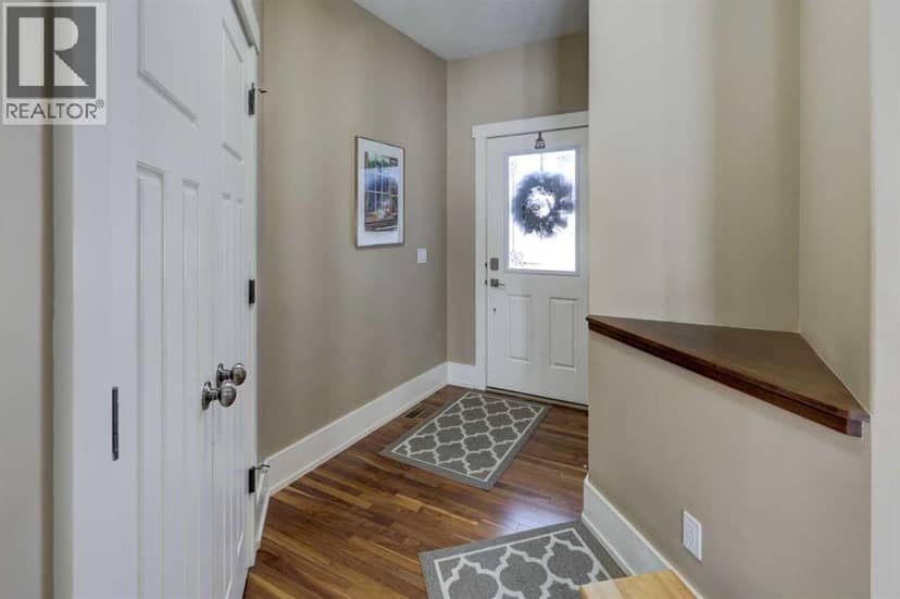 150, 100 Coopers Common SW, Airdrie, photo 3