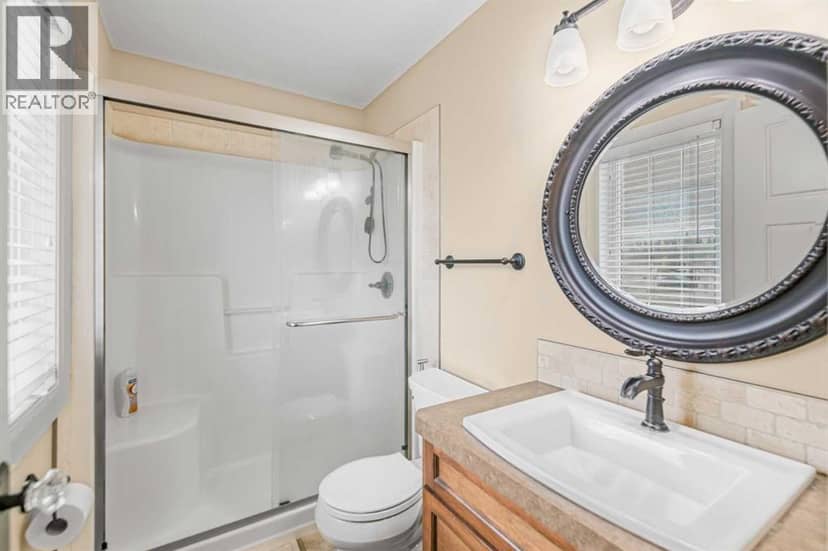 14 Windermere Close — photo 17 of 33