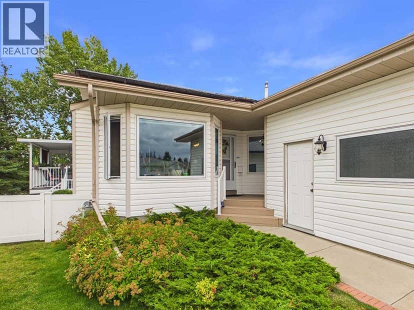 13 Dunn Close, Red Deer, photo 2