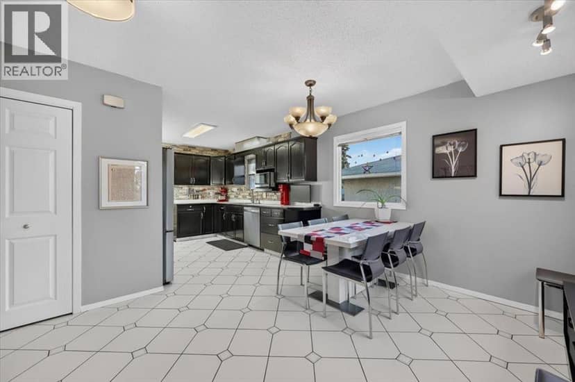 1184 Northmount Drive NW — photo 9 of 40
