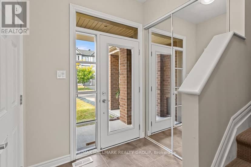 523 Thimbleberry Row, Ottawa, photo 2