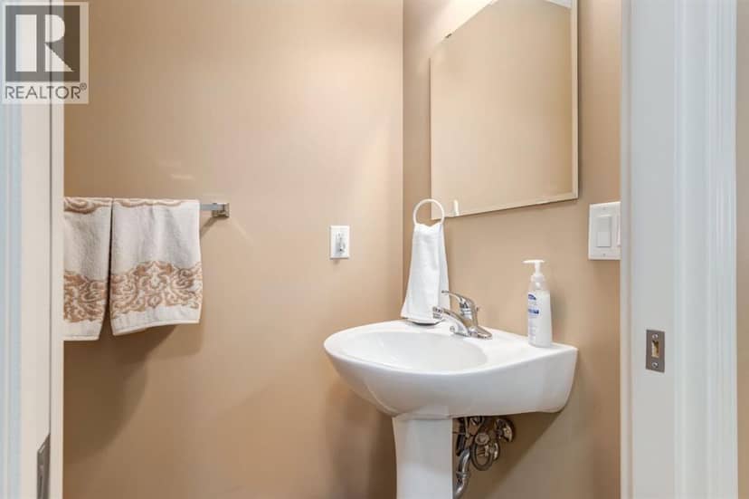 2134, 48 Inverness Gate SE, Calgary, photo 5