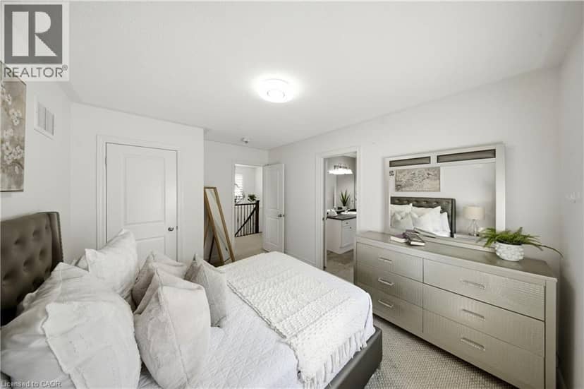 114 CHAUMONT Drive — photo 33 of 40