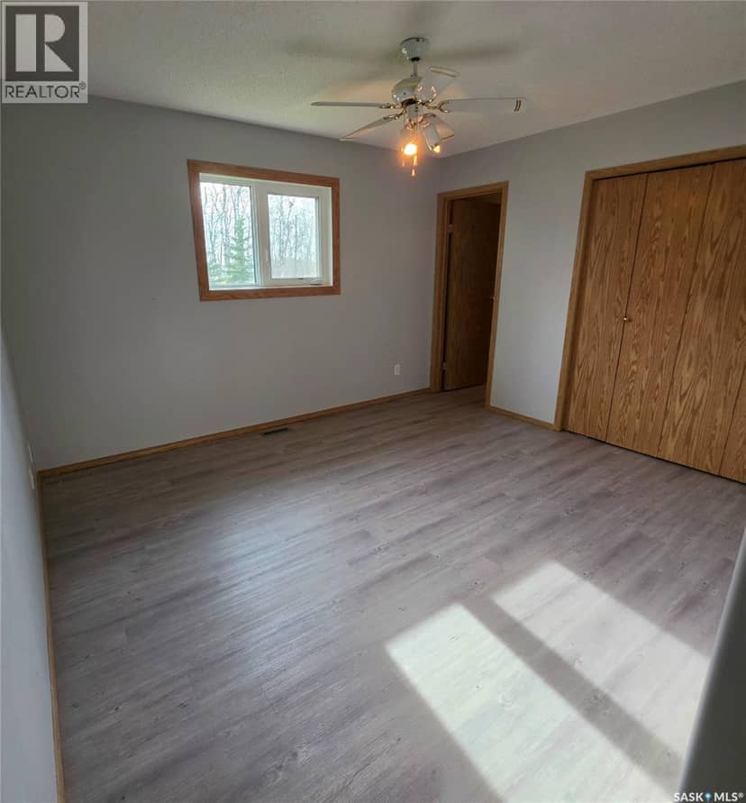 526 6th AVENUE NE — photo 13 of 40