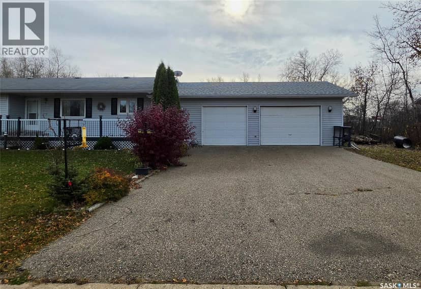 526 6th AVENUE NE, Preeceville, photo 3