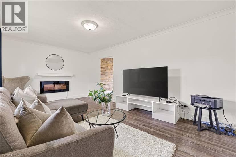 18 WILLOWDALE Street, Brantford, photo 5