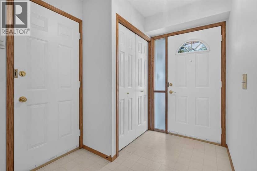 52 Glenbrook Villas SW, Calgary, photo 4