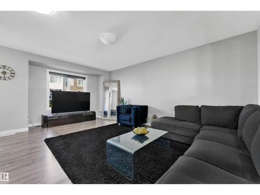 #22 4205 30 ST NW — photo 10 of 37