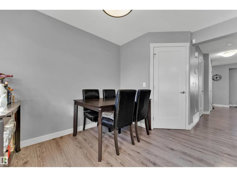 #22 4205 30 ST NW — photo 12 of 37