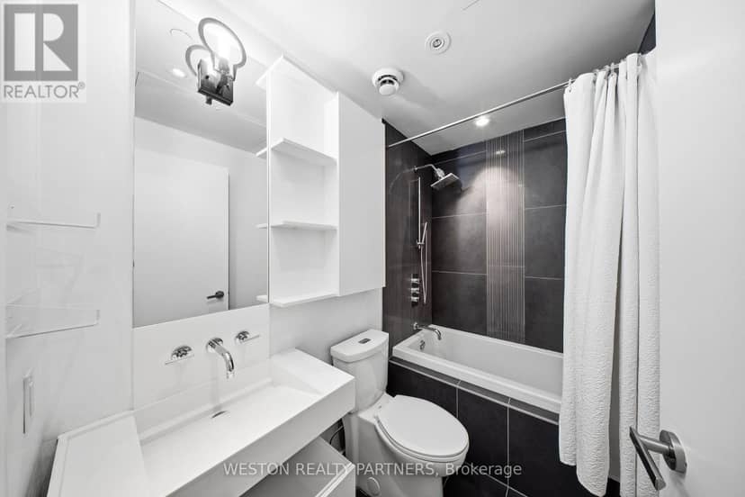208 - 5 St Joseph Street — photo 10 of 14