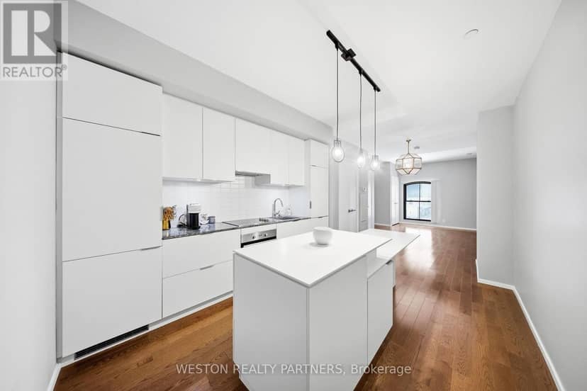 208 - 5 St Joseph Street, Toronto, photo 4