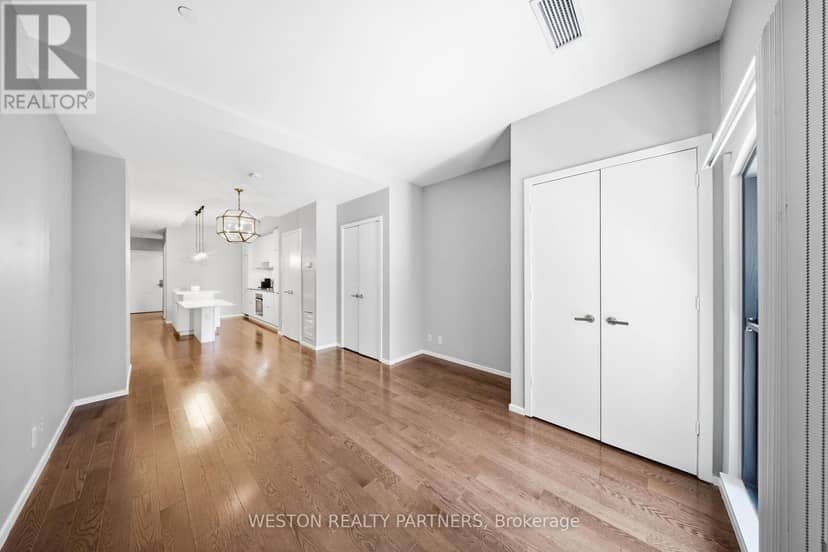 208 - 5 St Joseph Street — photo 9 of 14