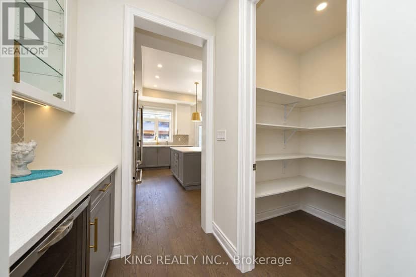 2359 Irene Crescent — photo 15 of 40