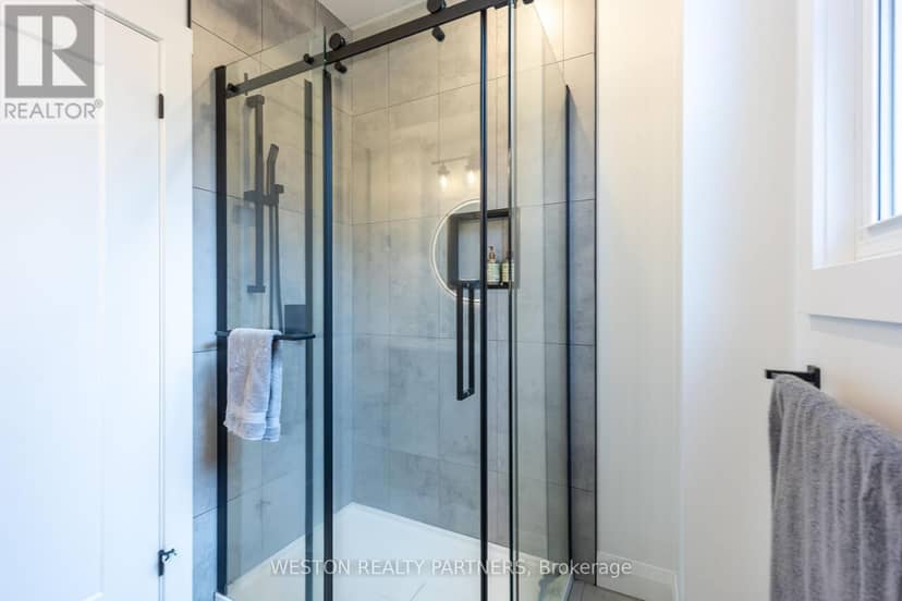 62 Francis Street — photo 17 of 40