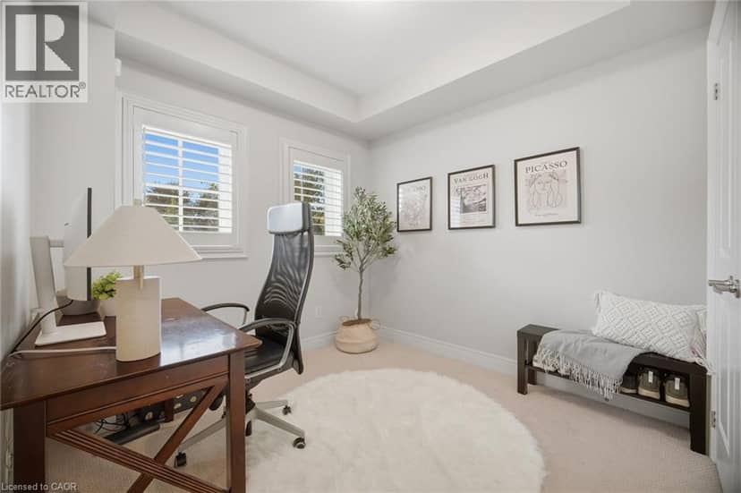1860 BURNHAMTHORPE Road E — photo 35 of 40