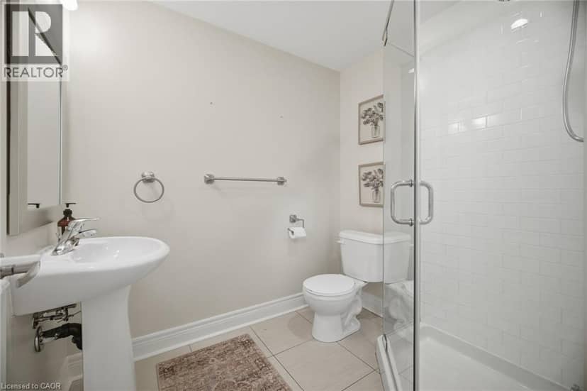 1860 BURNHAMTHORPE Road E — photo 36 of 40