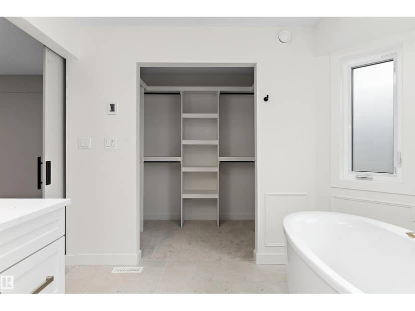1708 Bearspaw Dr W NW — photo 28 of 40