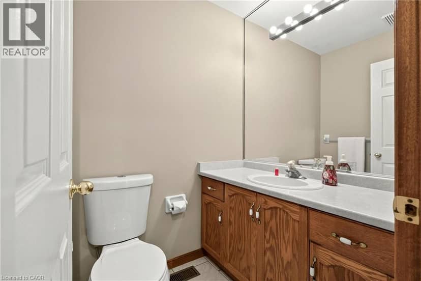 53 BASTILLE Street — photo 10 of 40
