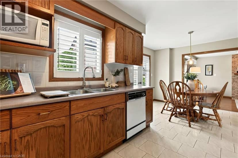 53 BASTILLE Street — photo 20 of 40