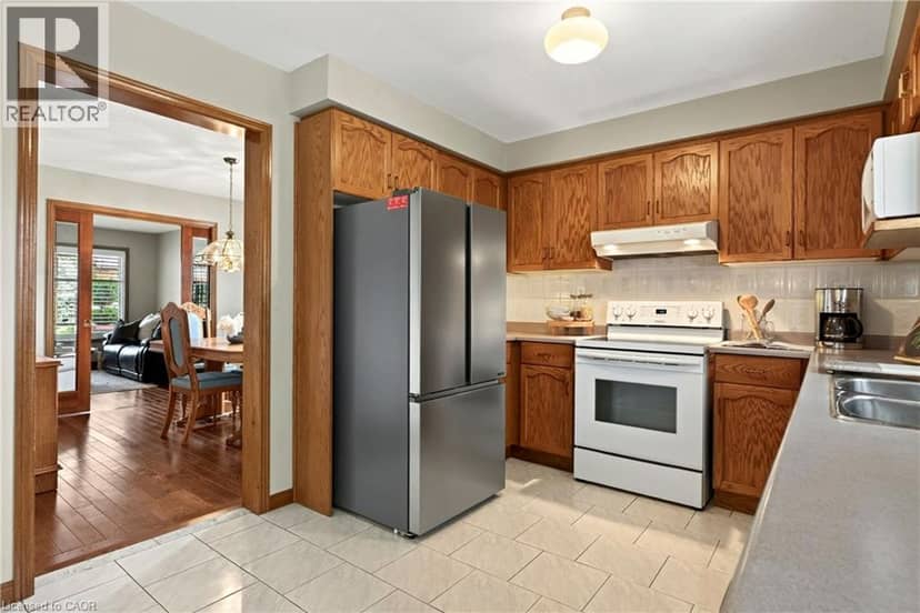 53 BASTILLE Street — photo 16 of 40