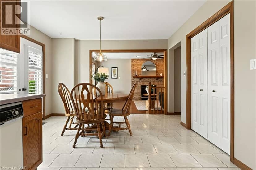 53 BASTILLE Street — photo 21 of 40