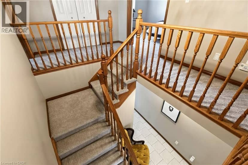 53 BASTILLE Street — photo 32 of 40