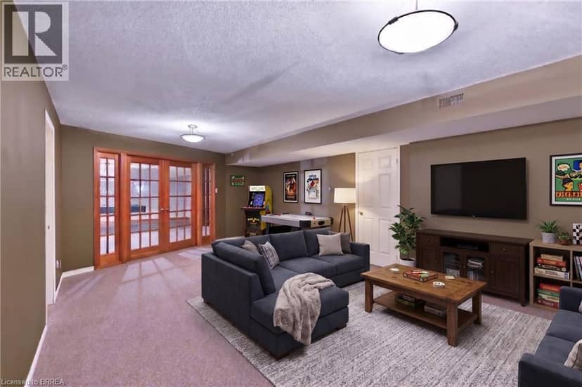 7 CHARLTON Drive — photo 22 of 40