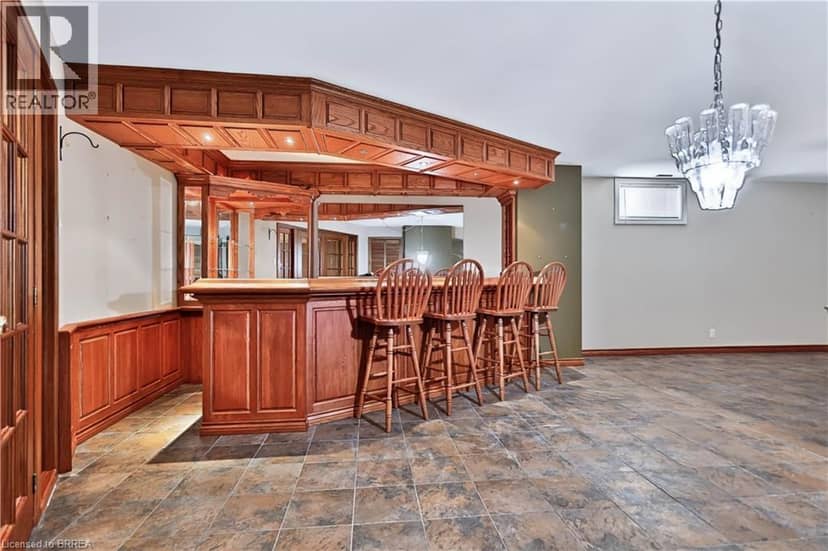 7 CHARLTON Drive — photo 25 of 40
