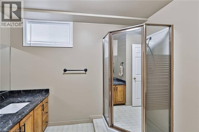 7 CHARLTON Drive — photo 31 of 40