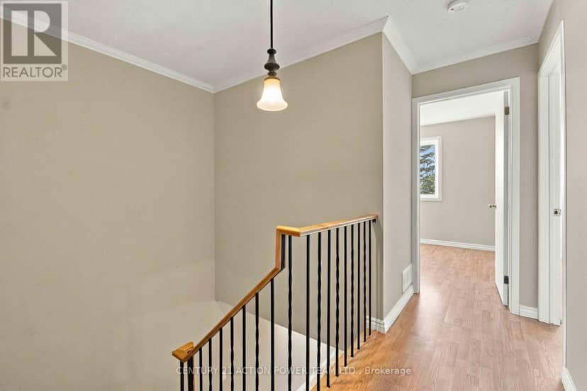 605 Latour Crescent — photo 19 of 40