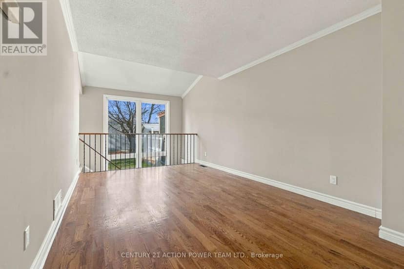 605 Latour Crescent — photo 9 of 40