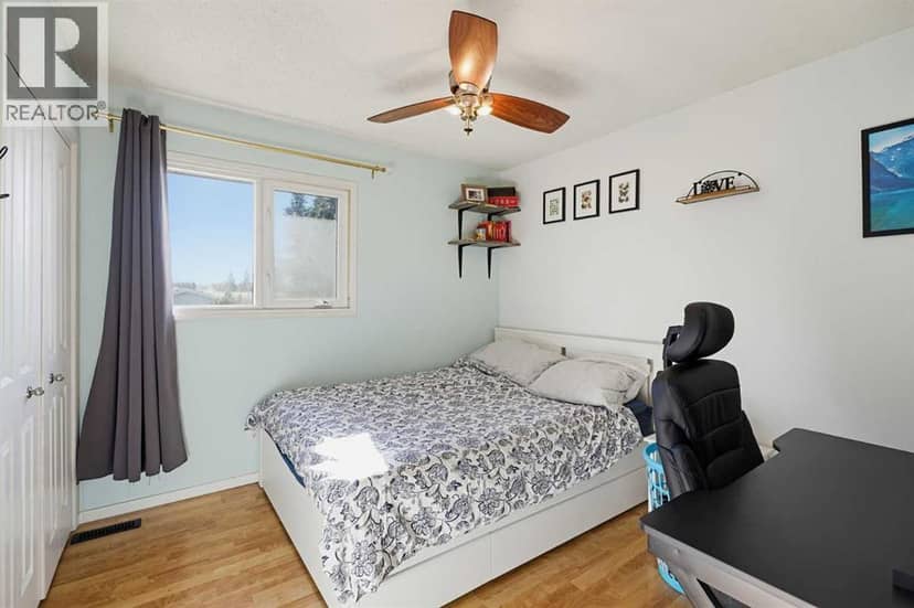 5103 60 Street Close — photo 30 of 40