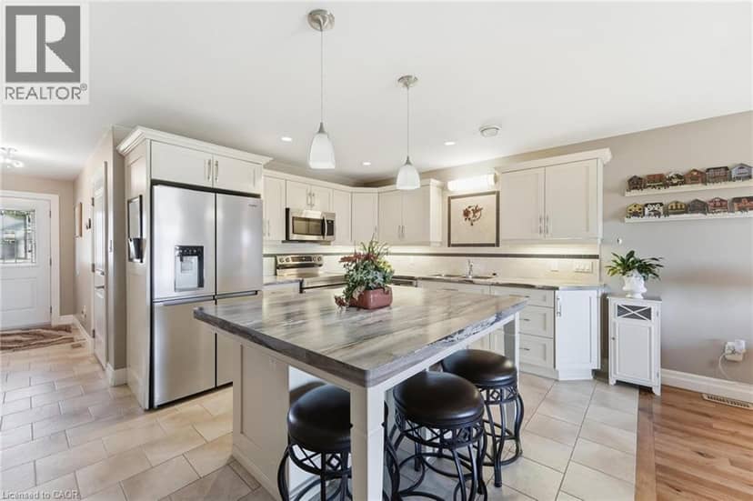 10 NYAH Court, Tiverton, photo 8