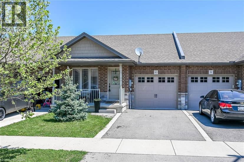 10 EMILY Street — photo 2 of 40