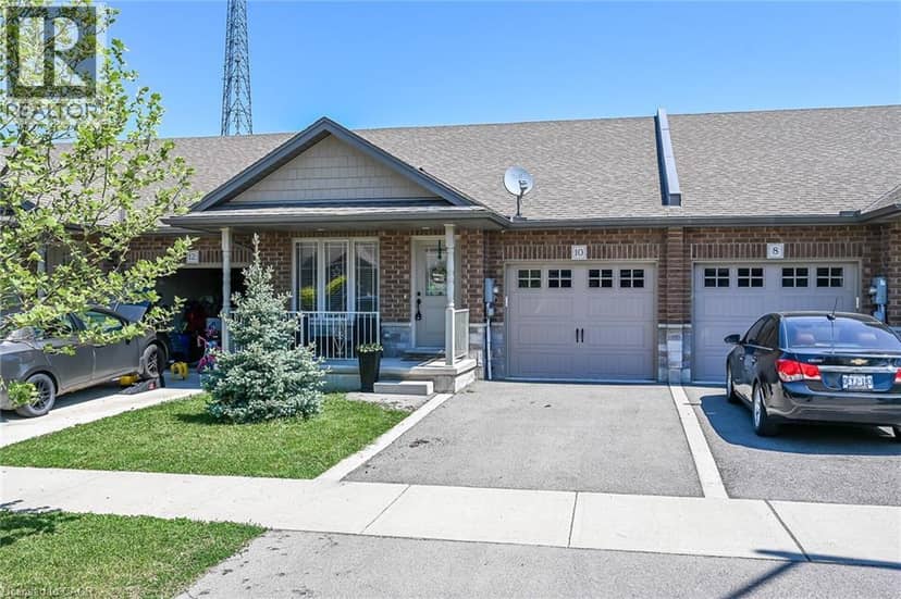 10 EMILY Street — photo 3 of 40