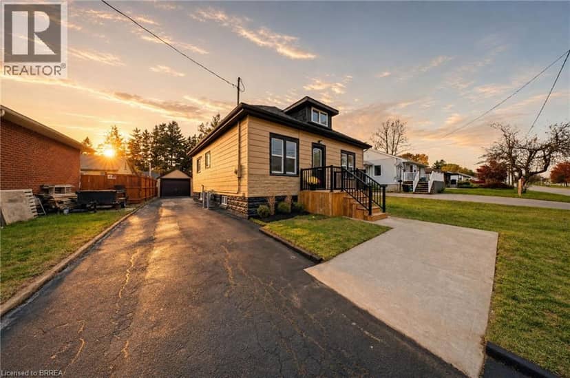 24 PARK Road N, Brantford, photo 2