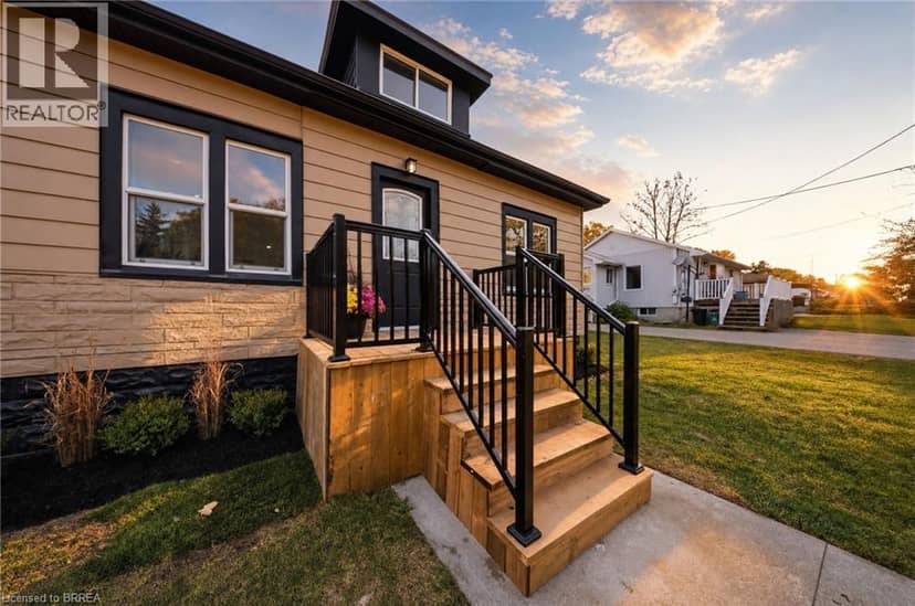 24 PARK Road N, Brantford, photo 4