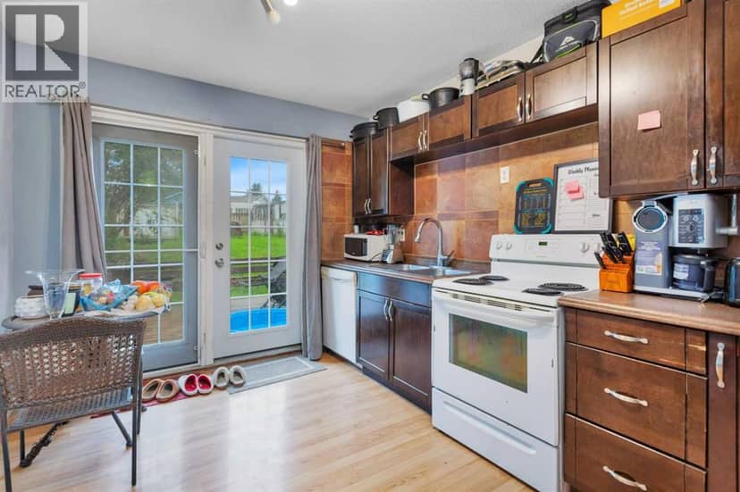 32 Otterbury Avenue — photo 9 of 40