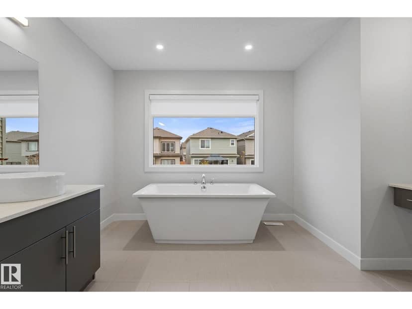 5738 Cautley Cr SW — photo 35 of 40