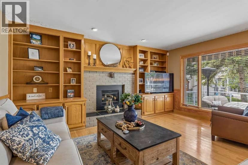 187 Hampshire Close NW — photo 23 of 40