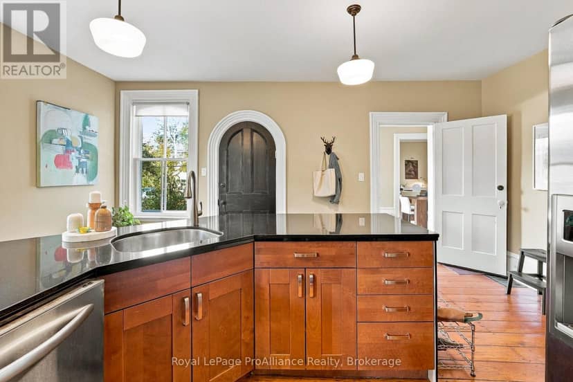 87 Bloomfield Main Street — photo 15 of 35