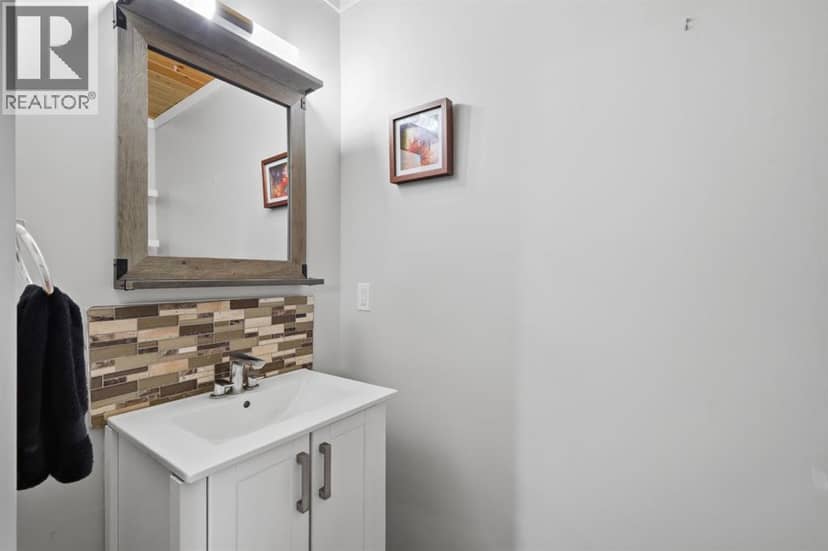 5121 52 St Court — photo 18 of 40