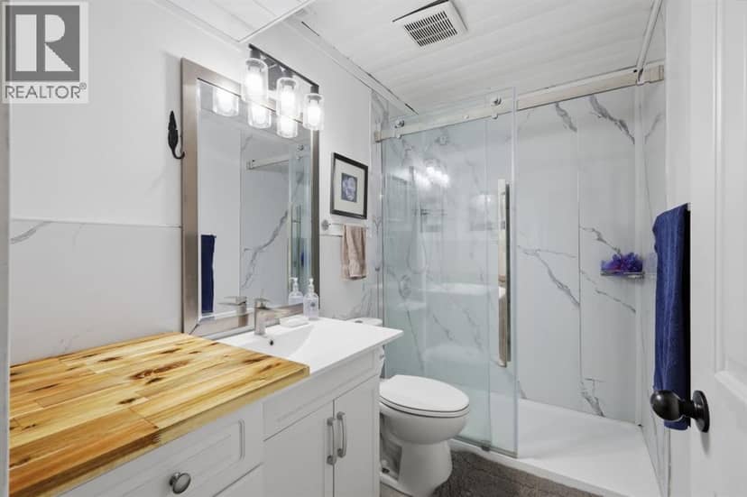 5121 52 St Court — photo 31 of 40