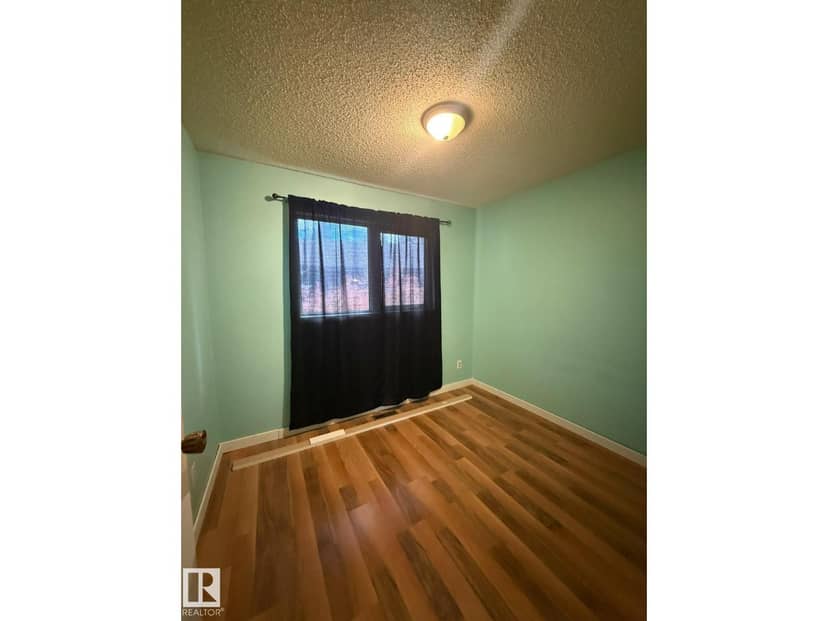 1923 56 ST NW, Edmonton, photo 2