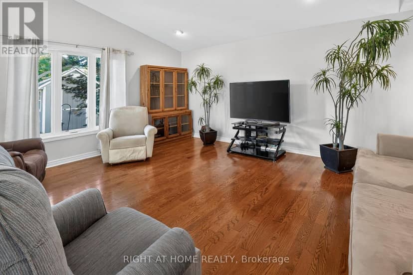 14 Oriole Lane — photo 3 of 33