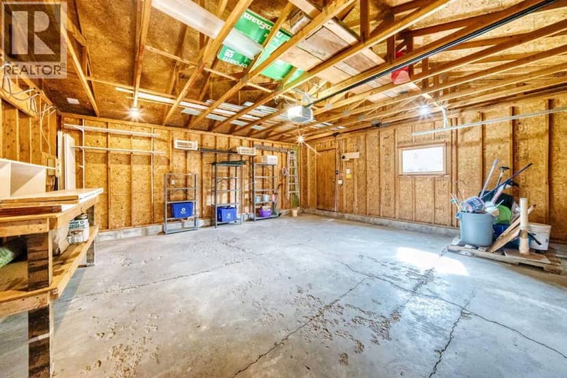 35 Cowan Close — photo 37 of 40