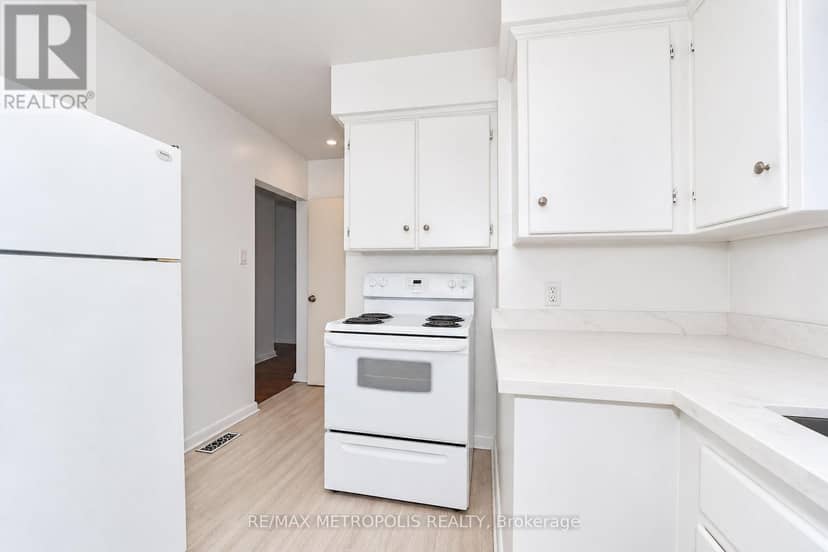 46 Miramar Crescent — photo 14 of 24